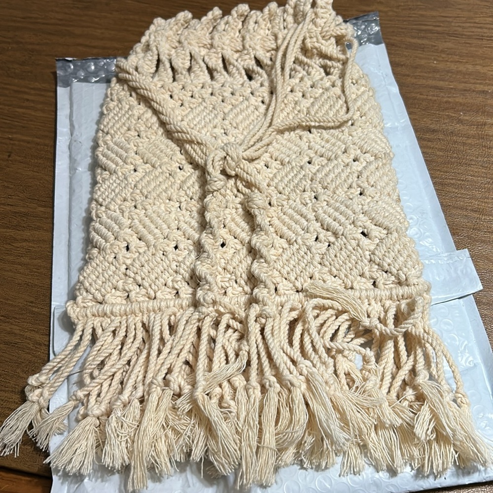 Cream Macrame Drawstring Bag - Picture 4 of 7